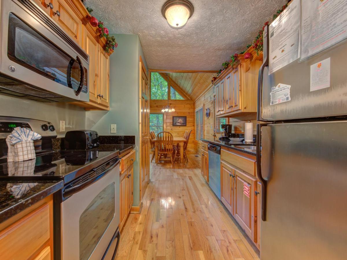 Bear'S Corner, 3 Bedrooms, Wifi, Pool Table, Hot Tub, Wifi, Sleeps 10 Gatlinburg Eksteriør billede
