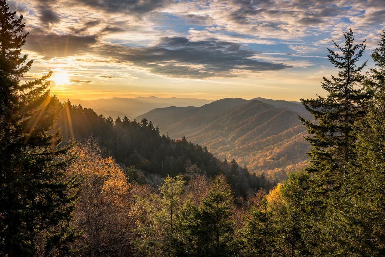 Bear'S Corner, 3 Bedrooms, Wifi, Pool Table, Hot Tub, Wifi, Sleeps 10 Gatlinburg Eksteriør billede
