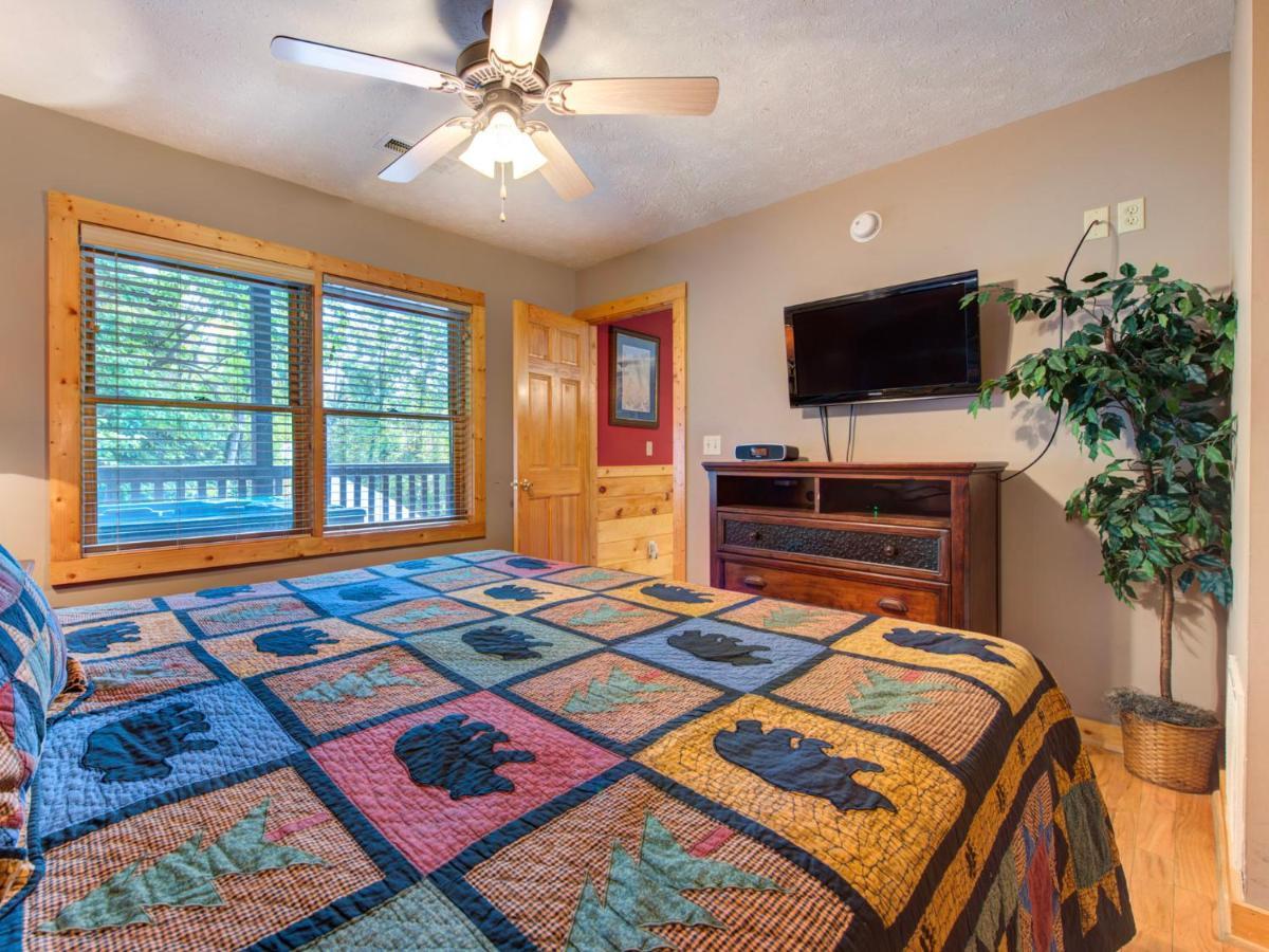 Bear'S Corner, 3 Bedrooms, Wifi, Pool Table, Hot Tub, Wifi, Sleeps 10 Gatlinburg Eksteriør billede